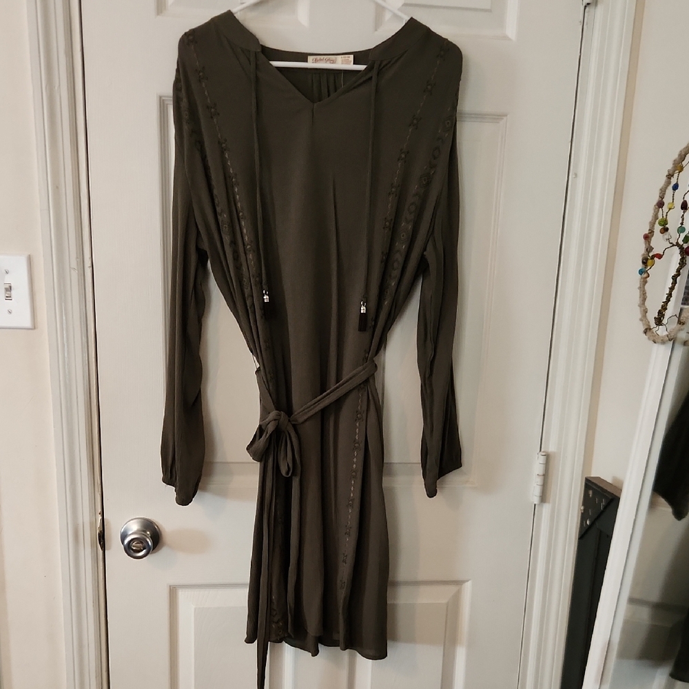 Faded Glory Black Sheath Dress with V-Neck Bishop Sleeves